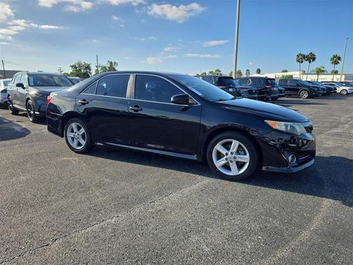 2013 Toyota Camry SE