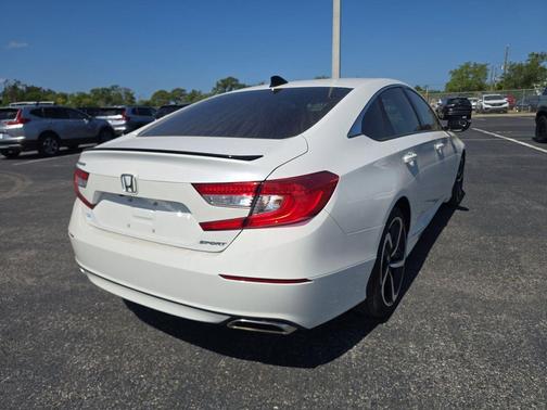 Platinum White Pearl 2022 Honda Accord Sport 1.5T