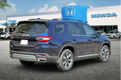 2025 Honda Pilot Elite