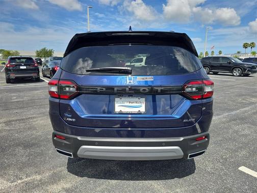 2025 Honda Pilot Elite