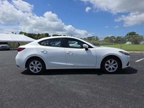 2015 Mazda Mazda3 i Sport