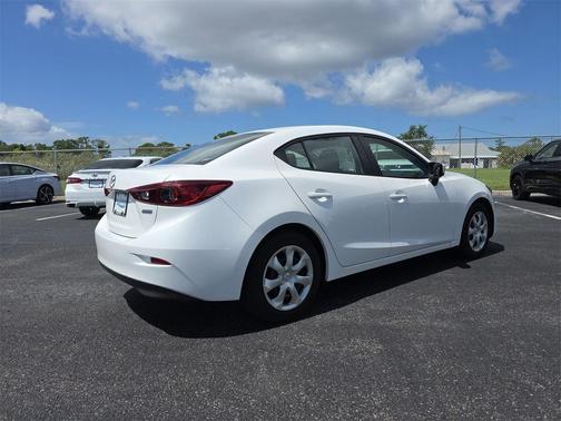 2015 Mazda Mazda3 i Sport