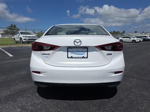2015 Mazda Mazda3 i Sport
