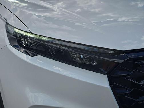 2025 Honda CR-V Hybrid Sport Touring AWD