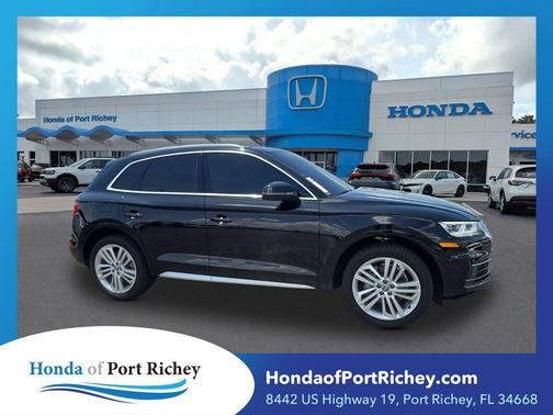 Mythos Black Metallic 2018 Audi Q5 2.0T Premium Plus