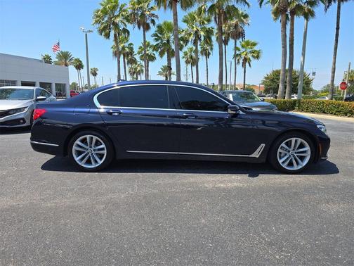 2019 BMW 750 i xDrive