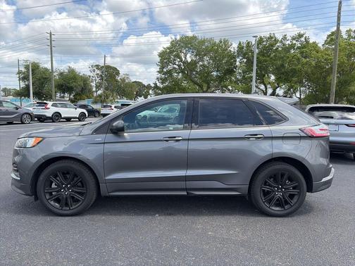 Carbonized Gray Metallic 2024 Ford Edge ST Line