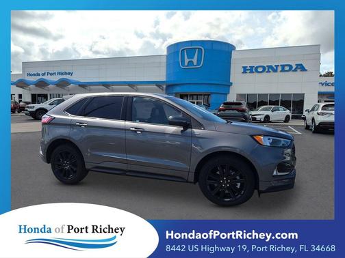 Carbonized Gray Metallic 2024 Ford Edge ST Line
