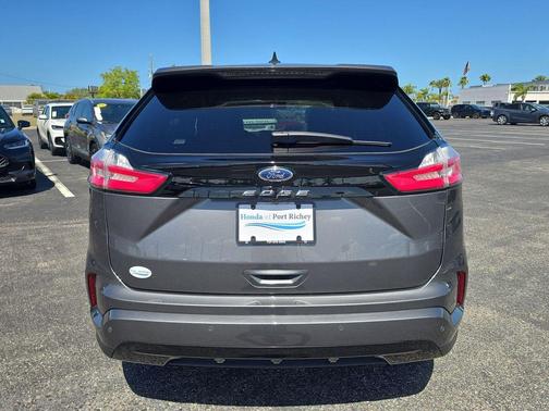 Carbonized Gray Metallic 2024 Ford Edge ST Line