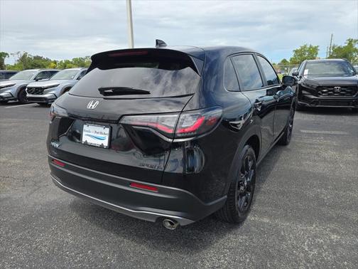 2025 Honda HR-V 2WD Sport