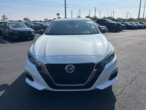 2020 Nissan Altima SR Intelligent AWD