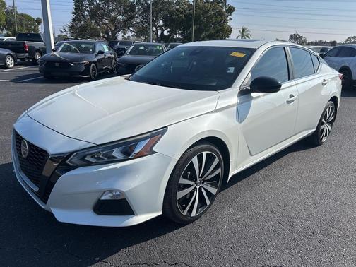 2020 Nissan Altima SR Intelligent AWD