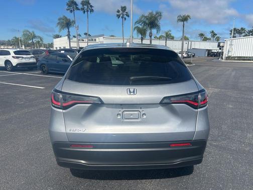 2023 Honda HR-V LX