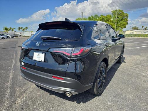 Crystal Black Pearl 2023 Honda HR-V 2WD Sport