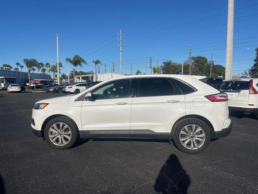 2023 Ford Edge Titanium