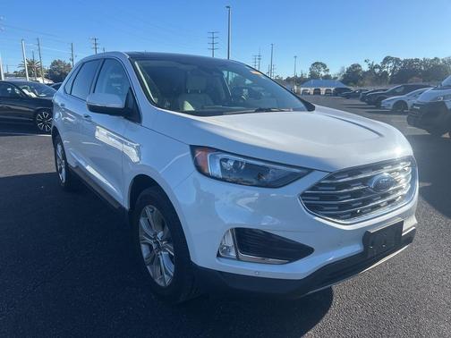 2023 Ford Edge Titanium