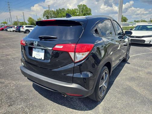 Crystal Black Pearl 2022 Honda HR-V EX