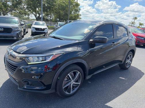 Crystal Black Pearl 2022 Honda HR-V EX