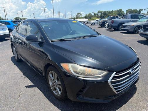 Phantom Black 2017 Hyundai ELANTRA SE