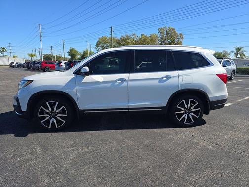2020 Honda Pilot Touring 8-Passenger