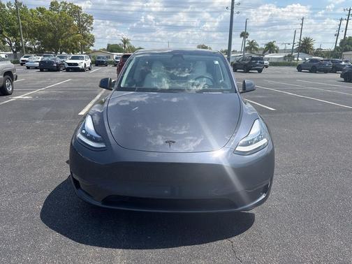 Midnight Silver Metallic 2022 Tesla Model Y Long Range Dual Motor All-Wheel Drive