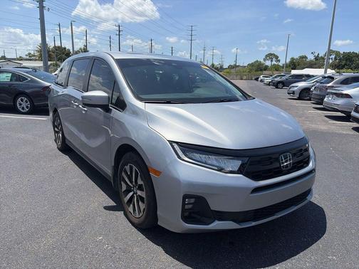 Silver 2025 Honda Odyssey EX-L