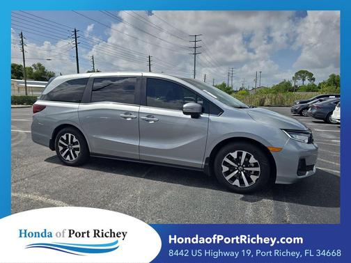 Silver 2025 Honda Odyssey EX-L