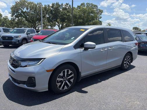 Silver 2025 Honda Odyssey EX-L