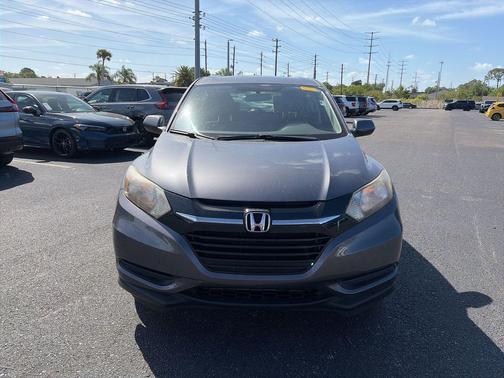 Grey 2018 Honda HR-V LX