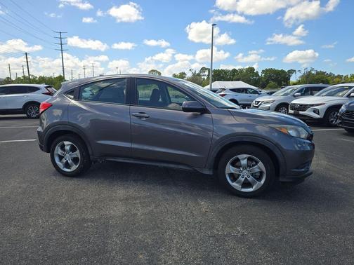 Grey 2018 Honda HR-V LX