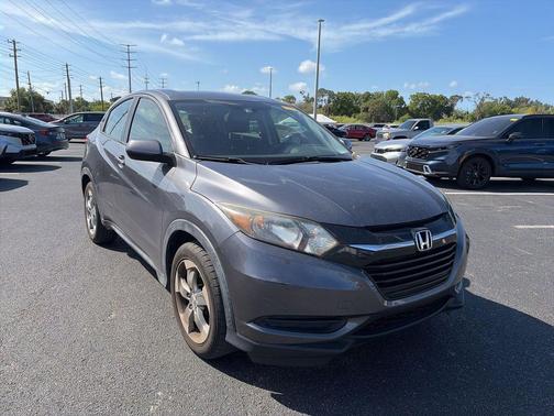Grey 2018 Honda HR-V LX