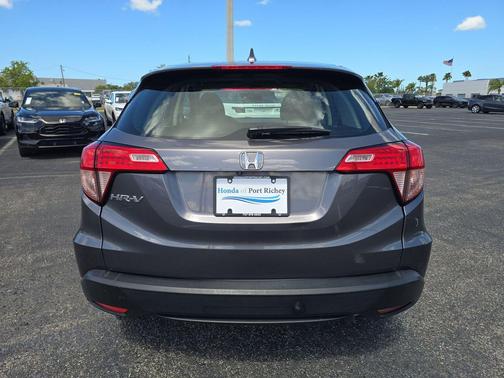Grey 2018 Honda HR-V LX