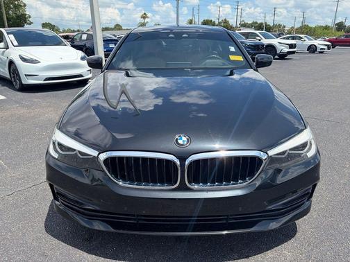 Black Sapphire Metallic 2018 BMW 530 530i