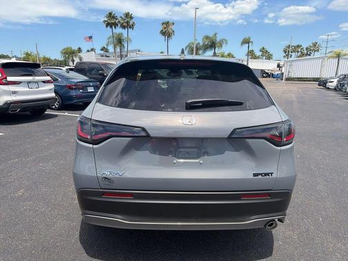 Urban Gray Pearl 2025 Honda HR-V 2WD Sport