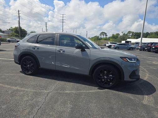 Urban Gray Pearl 2025 Honda HR-V 2WD Sport