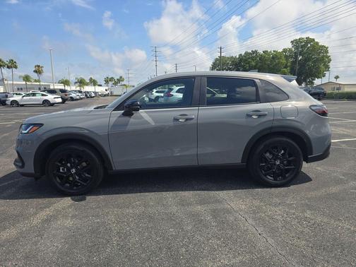 Urban Gray Pearl 2025 Honda HR-V 2WD Sport