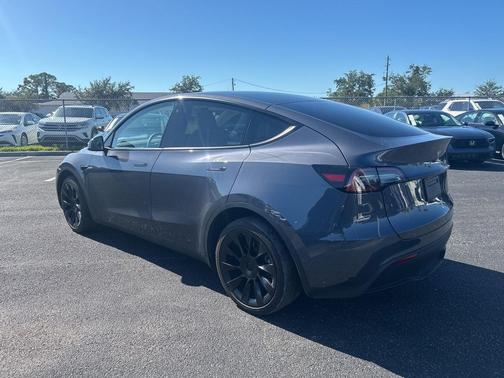2023 Tesla Model Y Long Range Dual Motor All-Wheel Drive