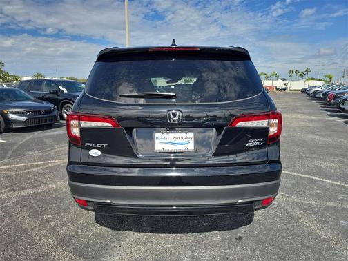 2022 Honda Pilot AWD Sport