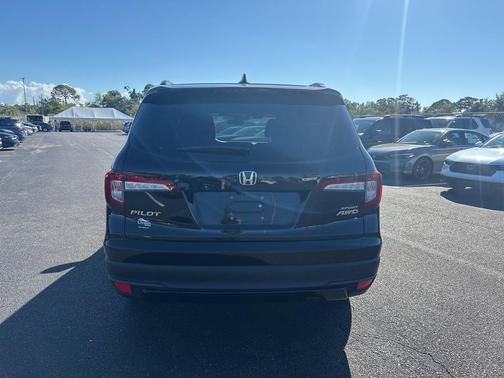 2022 Honda Pilot AWD Sport