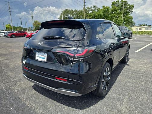 Crystal Black Pearl 2026 Honda HR-V EX-L