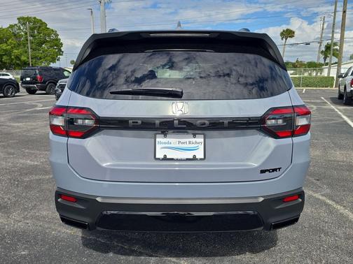 Sonic Gray Pearl 2026 Honda Pilot Sport