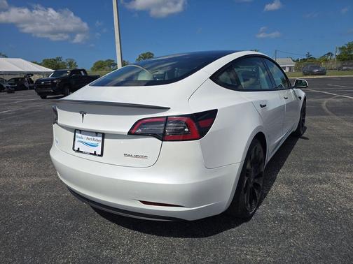 Pearl White Multi-Coat 2023 Tesla Model 3 Performance
