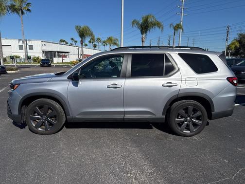 2025 Honda Pilot Sport