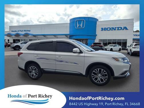 Diamond White Pearl 2018 Mitsubishi Outlander SEL S-AWC