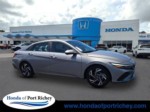 2024 Hyundai ELANTRA Limited