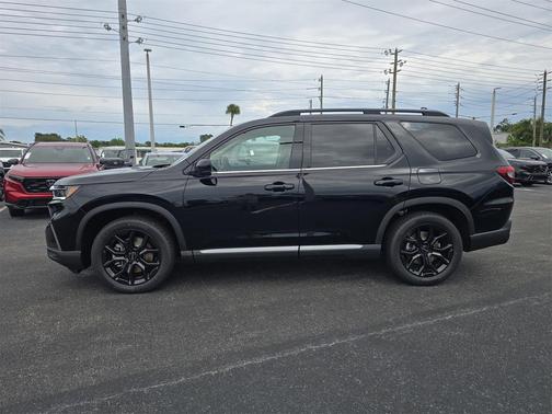 2025 Honda Pilot Touring 8-Passenger