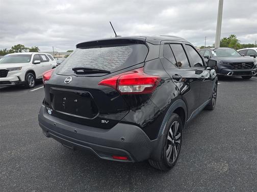 2020 Nissan Kicks SV