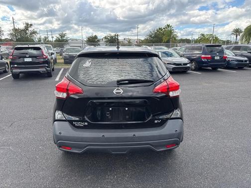 2020 Nissan Kicks SV