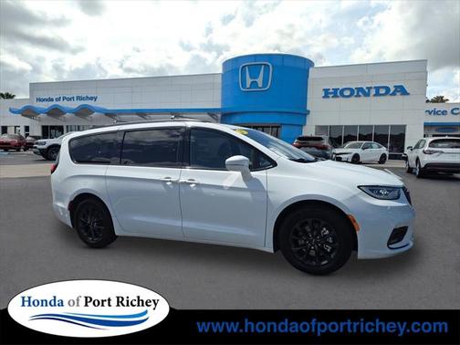 2021 Chrysler Pacifica Touring L