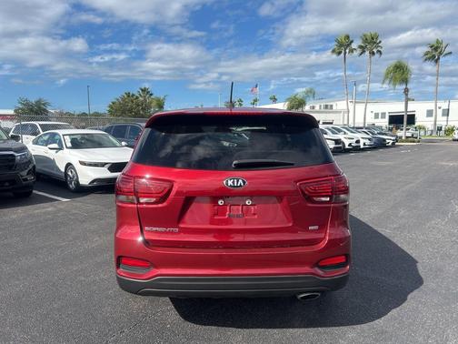 2020 Kia Sorento LX